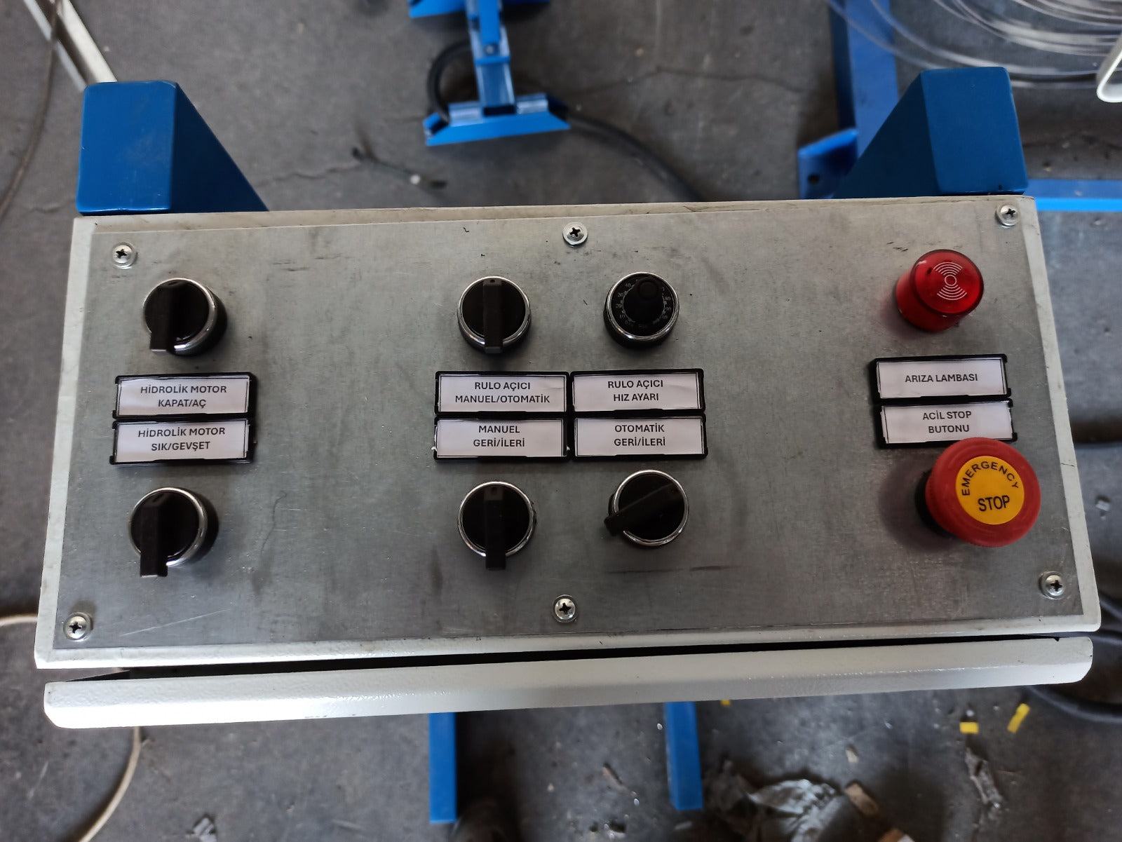 Uncoiler Machine command panel